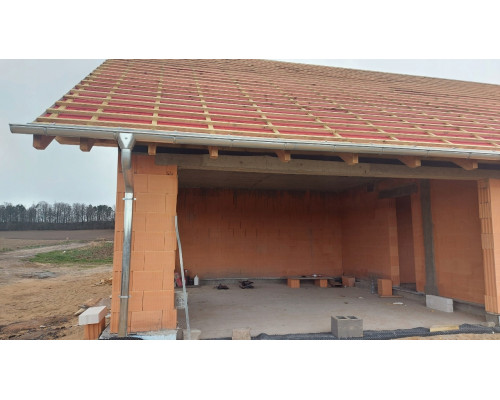 Купити супердифузійну мембрану Corotop Red Strong 180 г/м² (1,5×50 м, 75 м²), без проклейки стиків — професійний вітро- та гідрозахист даху | Польща | Plivki.com Купити супердифузійну мембрану Corotop Red Strong 180 г/м² (1,5×50 м, 75 м²), без проклейки стиків — професійний вітро- та гідрозахист даху | Польща | Plivki.com