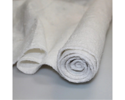 Геотекстиль 250 г/м² SanGeo (3×50 м) — сверхпрочный, УФ-устойчивый, до 50 лет службы.