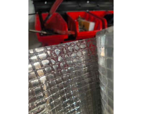 Пароізоляційна Плівка Армована SECCO ALU 180 г/м² з Алюмінієвим Напиленням (75 м², Польща): Максимальний Захист та Енергоефективність